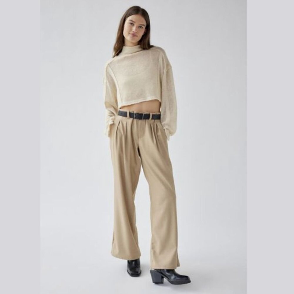 Urban Outfitters knit crop - Picture 3 of 5